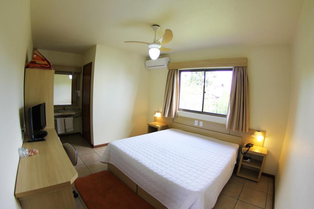 Hotel Antonio'S Санта Крус ду Сул Екстериор снимка